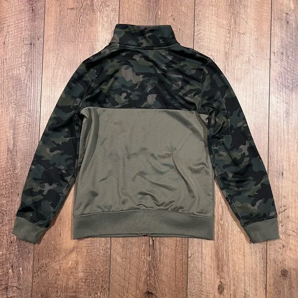Nike Boys Camo Zip Up Jacket, size 6 - Picture 4 of 6